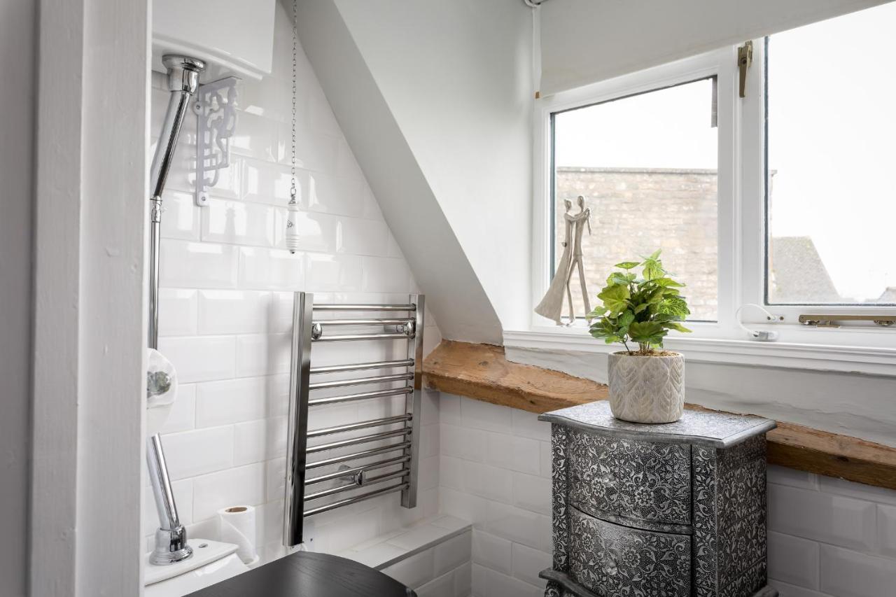 The Loft: Unique, Romantic, Grade II Listed, Dog Friendly Stow-on-the-Wold Exterior foto